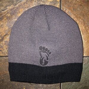 Bigfoot Footprint Dark Gray Two-Tone Knit Adult Hat Faux Fur Lining NEW